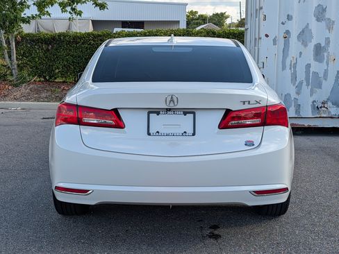 Used 2019 Acura TLX FWD image 5