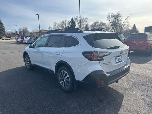 Used 2020 Subaru Outback Premium image 16
