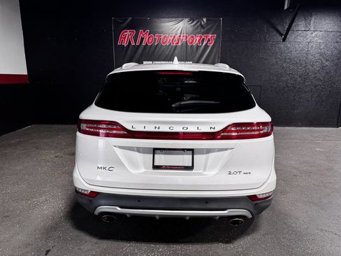 Used 2018 Lincoln MKC Select w/ Select Plus Package AWD/4WD image 4