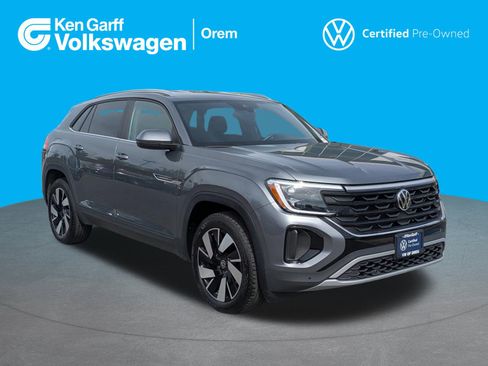 Certified 2025 Volkswagen Atlas Cross Sport SE AWD/4WD image 1