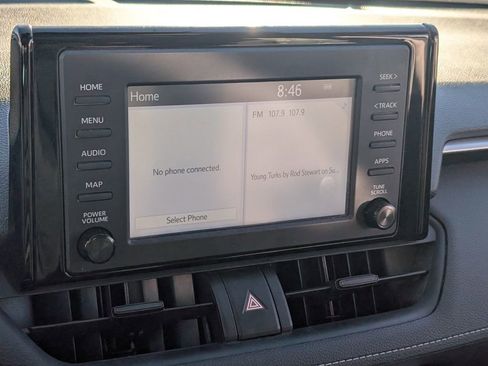 Used 2019 Toyota RAV4 XLE image 21
