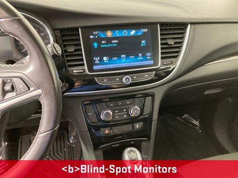 Used 2019 Buick Encore Preferred w/ Safety Package image 2