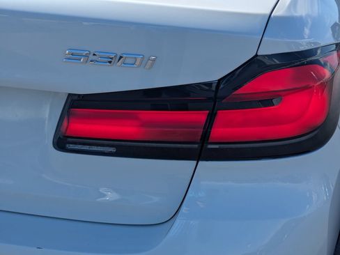 Used 2022 BMW 530i xDrive AWD/4WD image 5