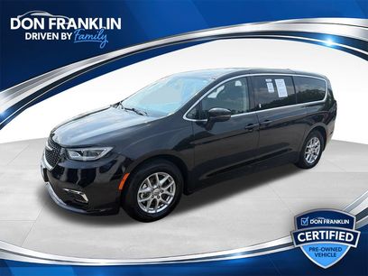 Used 2024 Chrysler Pacifica Touring-L