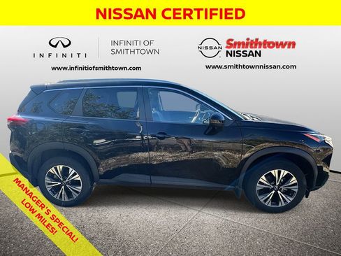 Certified 2022 Nissan Rogue SV w/ SV Premium Package image 6