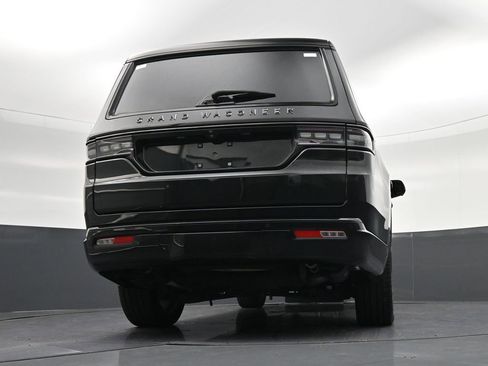 Used 2024 Jeep Grand Wagoneer Series III w/ Rear Seat Video Group 1 AWD/4WD image 27