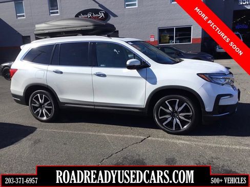 Used 2021 Honda Pilot Touring image 1