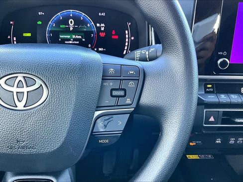 Used 2026 Toyota Camry LE w/ Convenience Package FWD image 23
