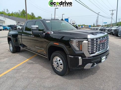 New 2026 GMC Sierra 3500 Denali w/ Denali Reserve Package AWD/4WD image 1