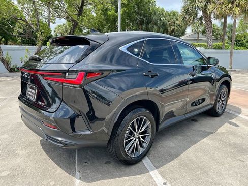 Certified 2025 Lexus NX 250 FWD w/ Accessory Package (Z1) image 7