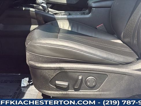 Used 2022 Kia Sorento S FWD image 23