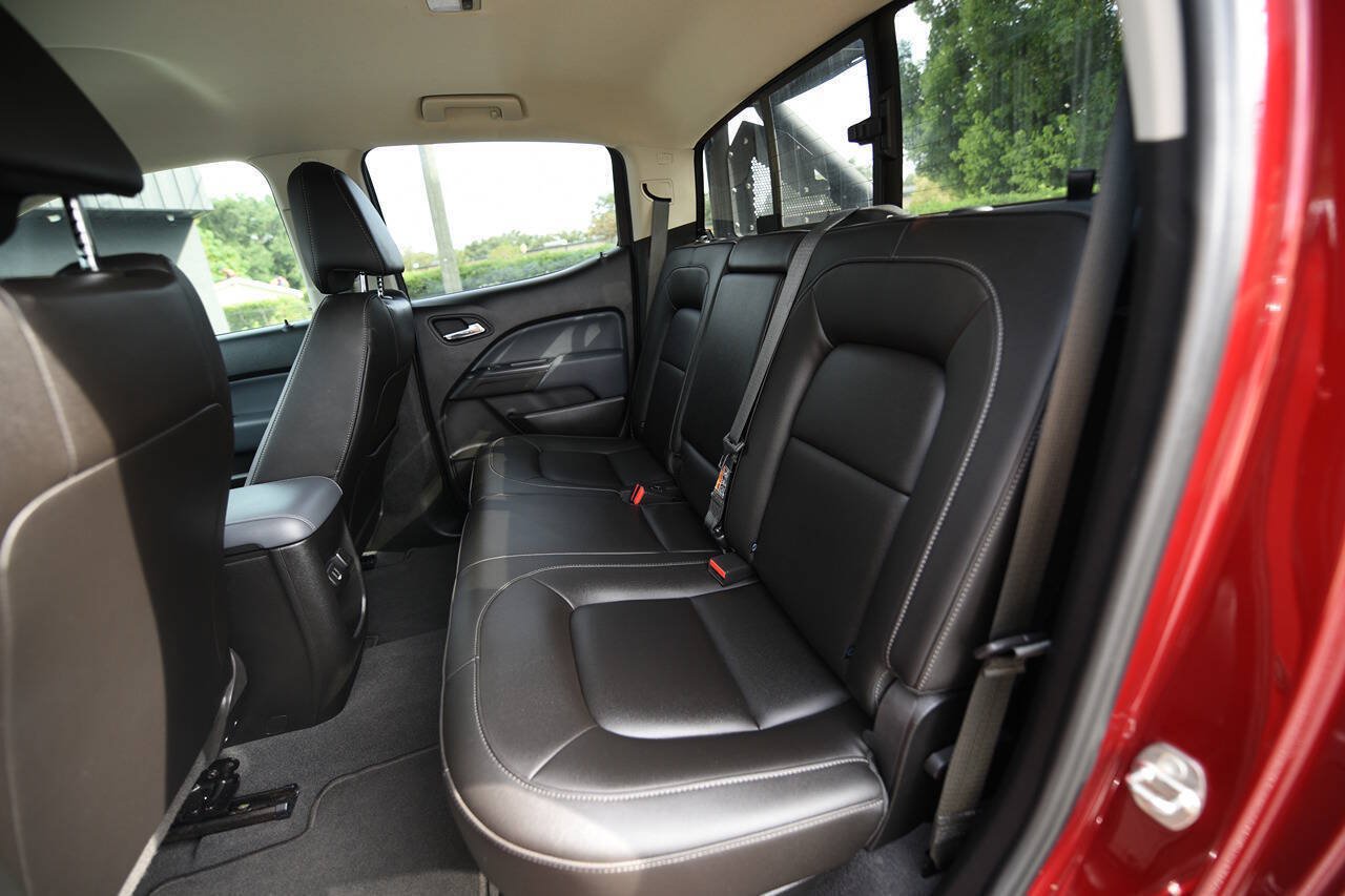 Used 2019 Chevrolet Colorado Z71 AWD/4WD image 12