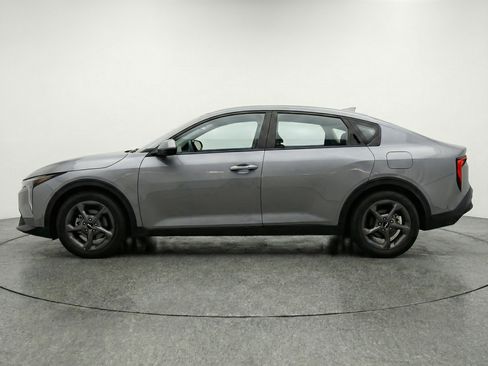 Used 2025 Kia K4 FWD image 5