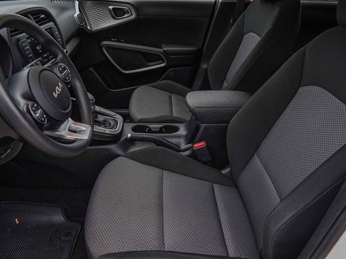 Certified 2024 Kia Soul LX w/ Option Group 015 image 10