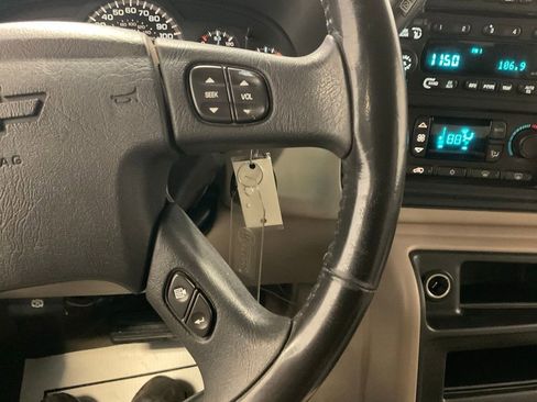 Used 2003 Chevrolet Silverado 2500 LT AWD/4WD image 16