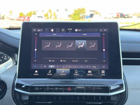 Used 2022 Jeep Compass Limited w/ Sun and Sound Group AWD/4WD image 25