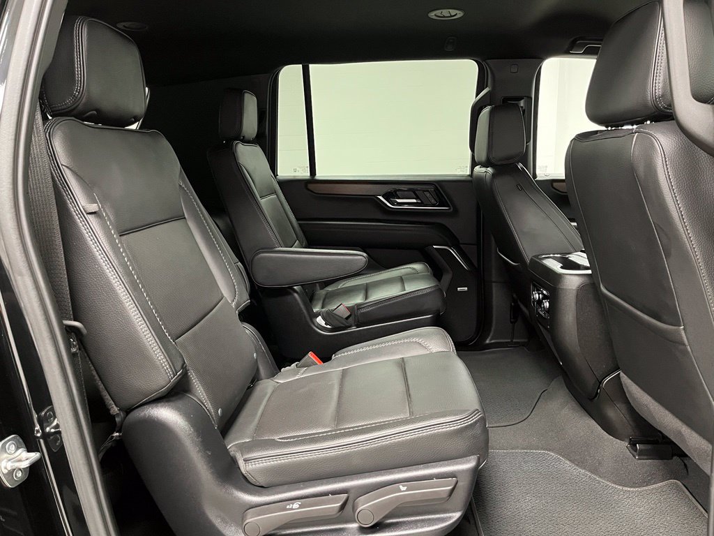Used 2025 GMC Yukon XL Denali AWD/4WD image 50