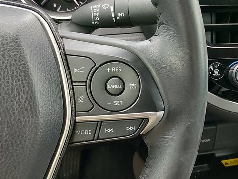 Used 2024 Toyota Camry XLE FWD image 23
