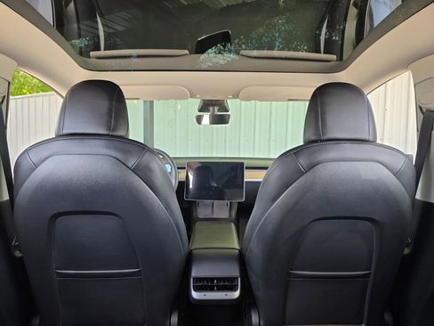 Used 2021 Tesla Model Y Performance image 36