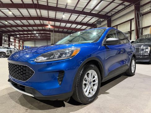 Used 2022 Ford Escape SE FWD image 9