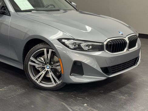 Used 2023 BMW 330i Sedan w/ Driving Assistance Package RWD image 3