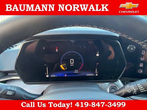 Used 2025 Chevrolet Trax ACTIV w/ Driver Confidence Package FWD image 19