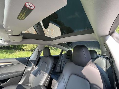 Used 2021 Tesla Model 3 Standard Range Plus RWD image 29