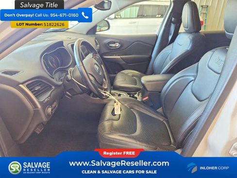 Used 2021 Jeep Cherokee Latitude Lux AWD/4WD image 9