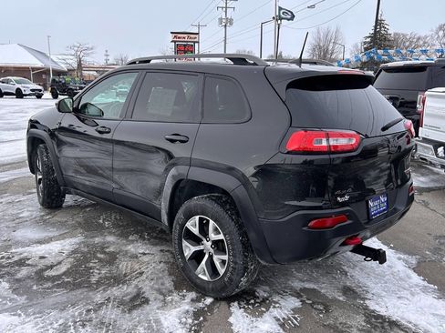 Used 2016 Jeep Cherokee Trailhawk w/ Leather Interior Group image 6