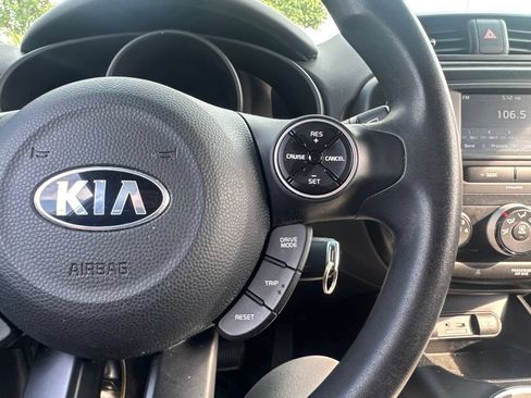Used 2019 Kia Soul FWD image 21