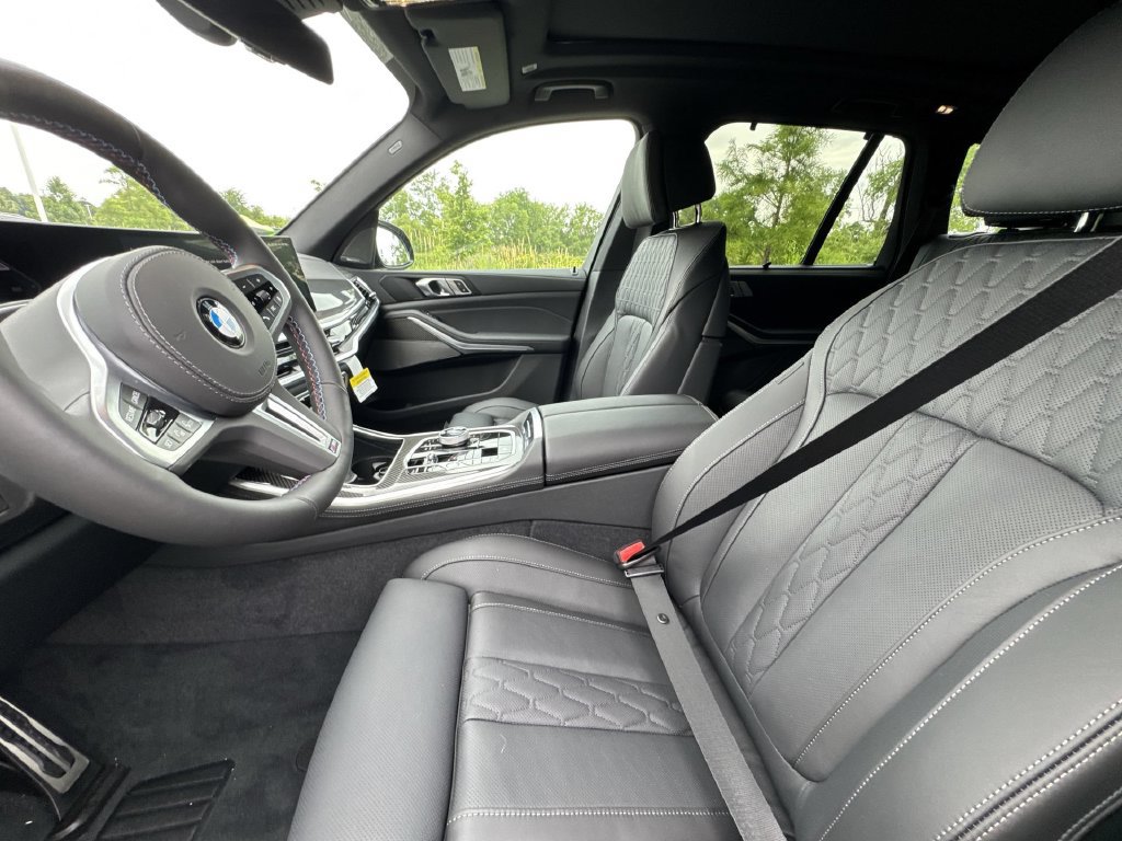 Used 2026 BMW X5 M60i w/ Executive Package AWD/4WD image 13