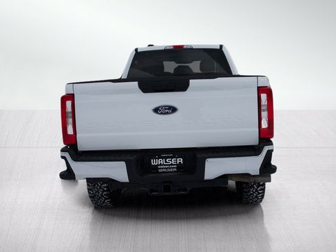 Used 2023 Ford F250 XLT AWD/4WD image 5
