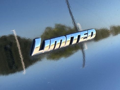Used 2016 Toyota 4Runner Limited AWD/4WD image 6