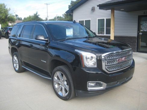 Used 2019 GMC Yukon SLE w/ Convenience Package AWD/4WD image 2