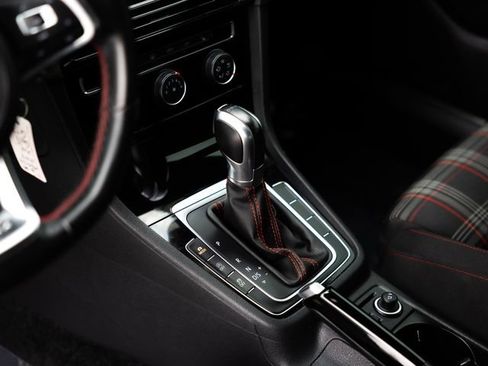 Used 2019 Volkswagen GTI S image 22