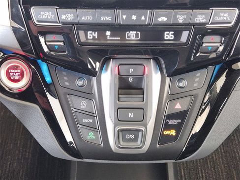 Used 2024 Honda Odyssey Touring image 18