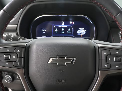 Used 2022 Chevrolet Tahoe RST w/ Luxury Package AWD/4WD image 14