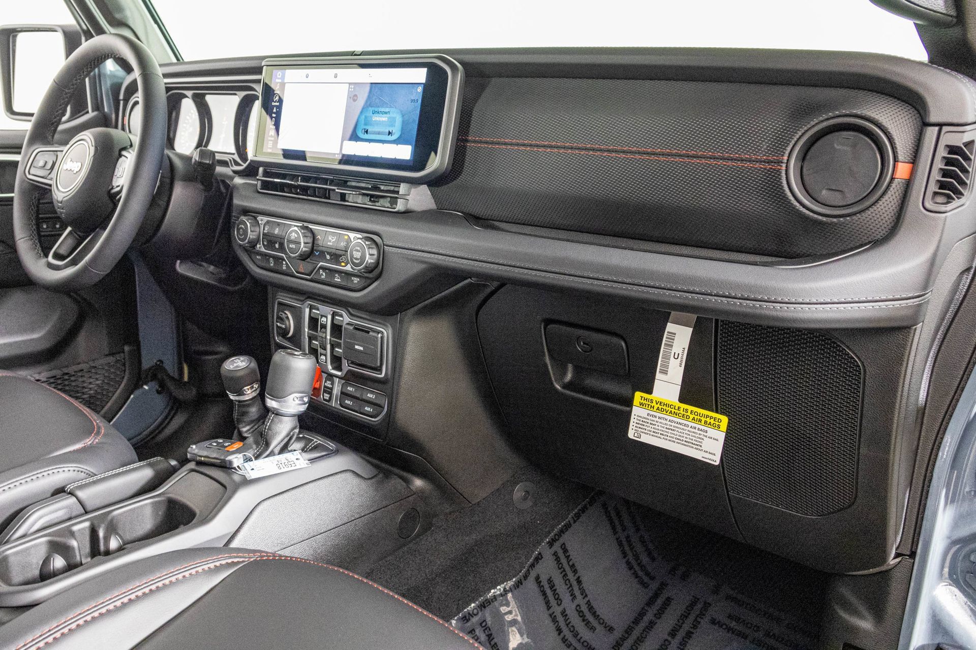 New 2026 Jeep Wrangler Unlimited Rubicon AWD/4WD image 39