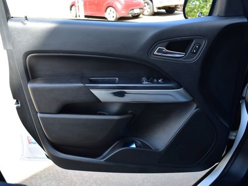 Used 2022 Chevrolet Colorado LT w/ Fleet Safety Package RWD image 14
