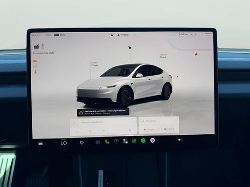 Used 2026 Tesla Model Y AWD image 17