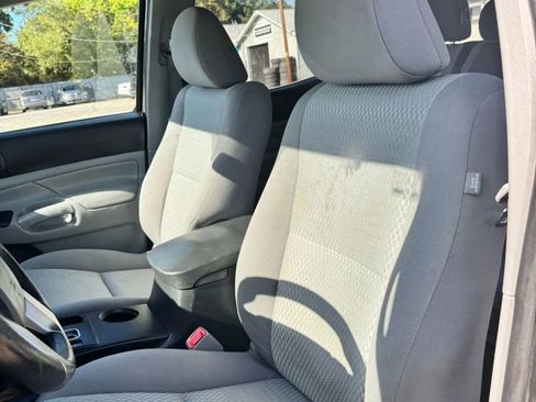 Used 2012 Toyota Tacoma PreRunner w/ Convenience Pkg image 8