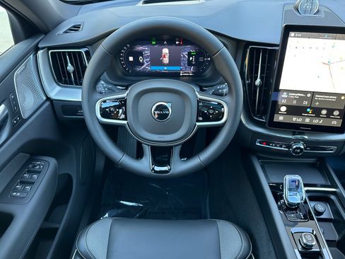New 2026 Volvo XC60 T8 Polestar image 12
