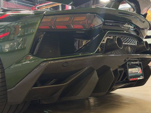 Used 2021 Lamborghini Aventador SVJ AWD/4WD image 56
