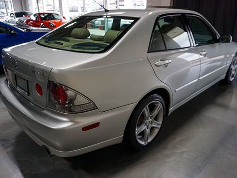 Used 2002 Lexus IS 300 image 33