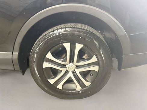 Certified 2018 Toyota RAV4 LE FWD image 27
