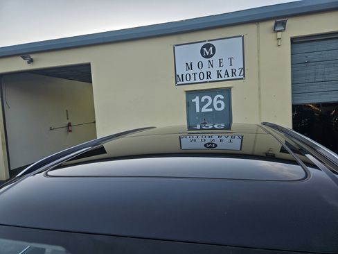 Used 2017 Audi Q7 3.0T Prestige image 10