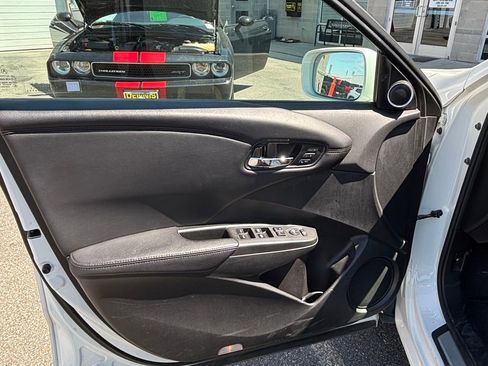 Used 2018 Acura RDX AWD w/ Technology Package image 2