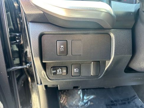 Used 2023 Toyota Tacoma SR5 AWD/4WD image 29