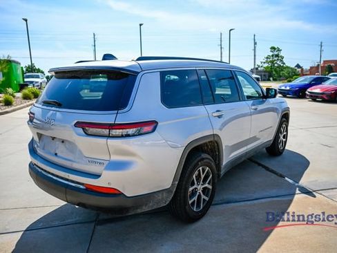 Used 2024 Jeep Grand Cherokee L Limited RWD image 5
