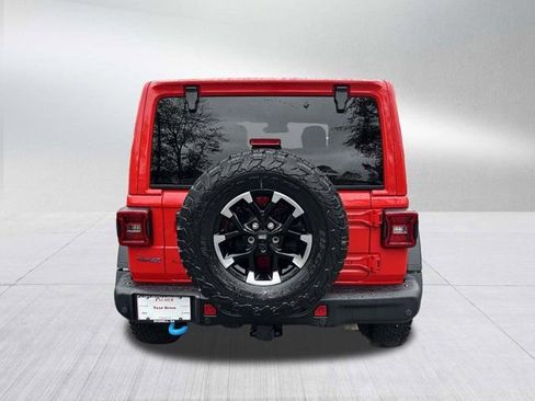 Used 2024 Jeep Wrangler Unlimited Rubicon 4xe w/ Capability Package image 7